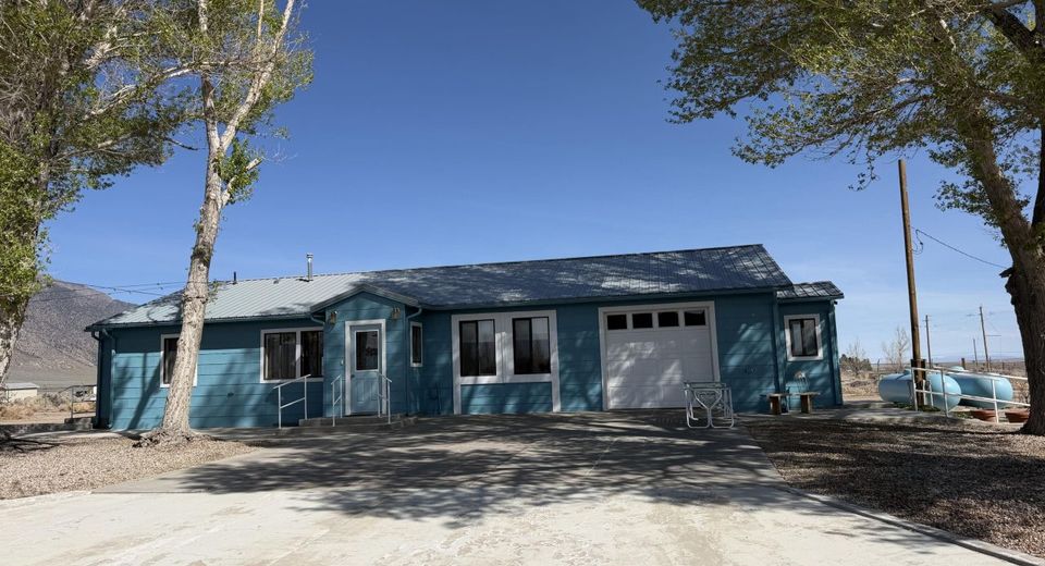 100 Larson Boulevard, Round Mountain, NV 89045 Photo