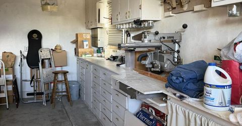 100 Larson Boulevard, Round Mountain, NV 89045 Photo