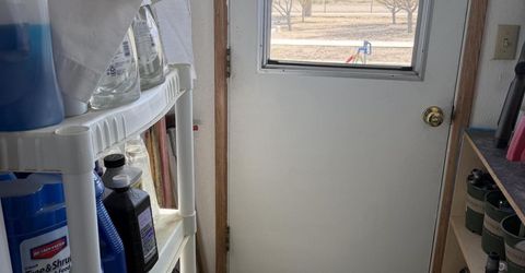 100 Larson Boulevard, Round Mountain, NV 89045 Photo