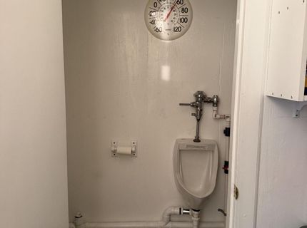 100 Larson Boulevard, Round Mountain, NV 89045 Photo