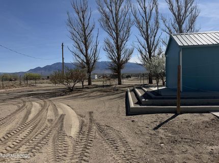 100 Larson Boulevard, Round Mountain, NV 89045 Photo