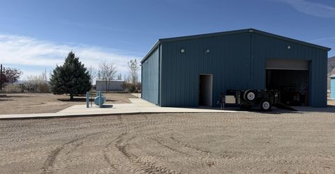 100 Larson Boulevard, Round Mountain, NV 89045 Photo