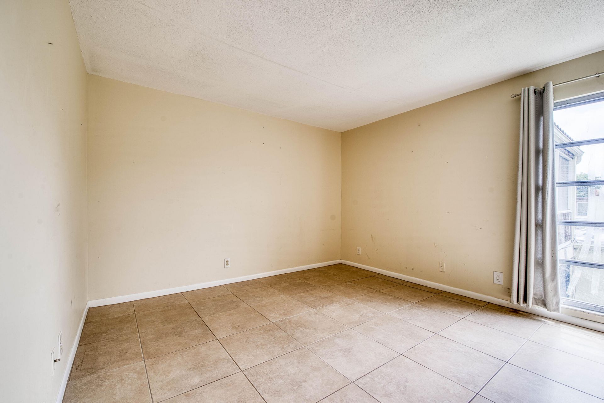 2528 Boundbrook Drive S, Unit 205, West Palm Beach, FL 33406 Photo