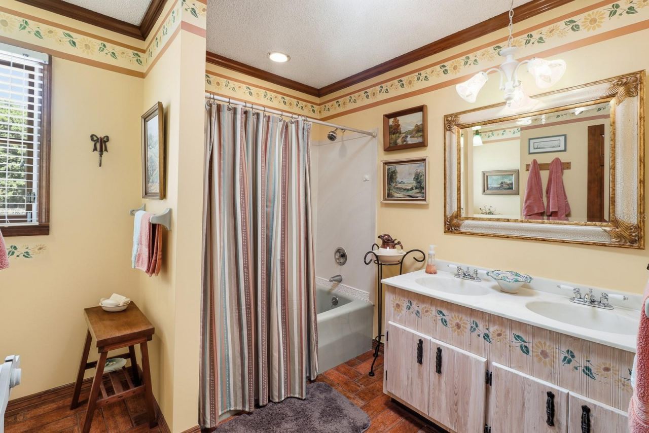 6491 Spruce Creek Road, Port Orange, FL 32127 Photo
