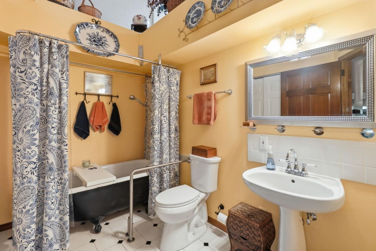 6491 Spruce Creek Road, Port Orange, FL 32127 Photo