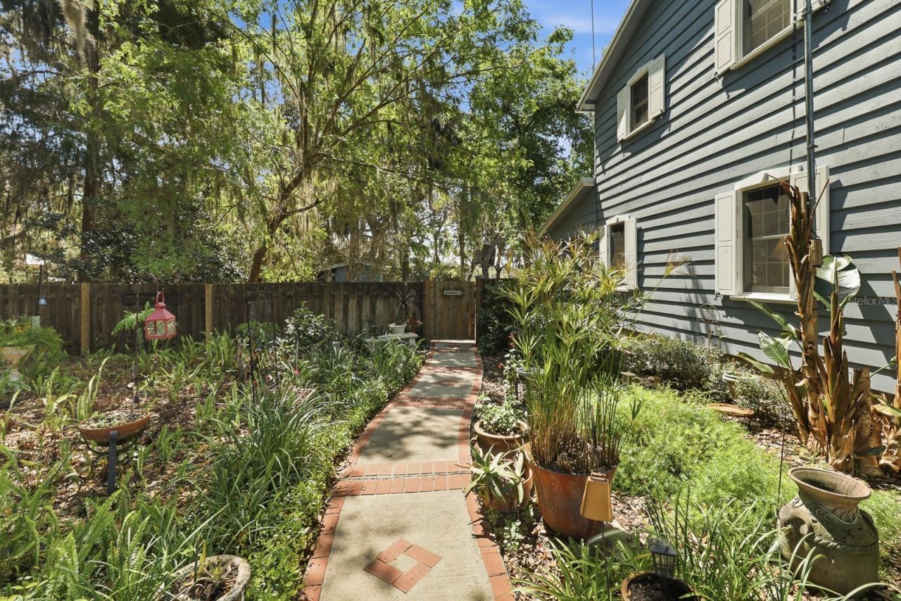 6491 Spruce Creek Road, Port Orange, FL 32127 Photo