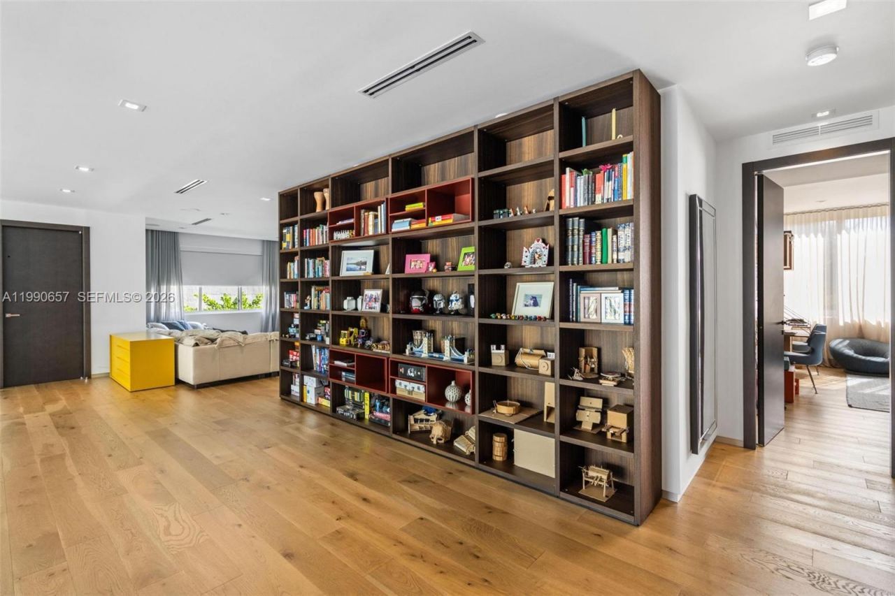 410 Golden Beach Dr , Golden Beach, FL 33160 Photo