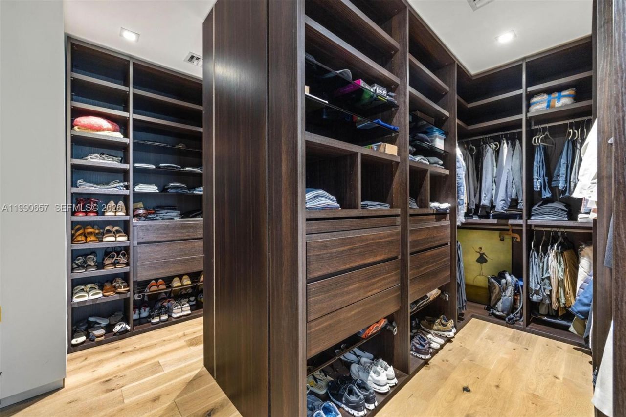 410 Golden Beach Dr , Golden Beach, FL 33160 Photo