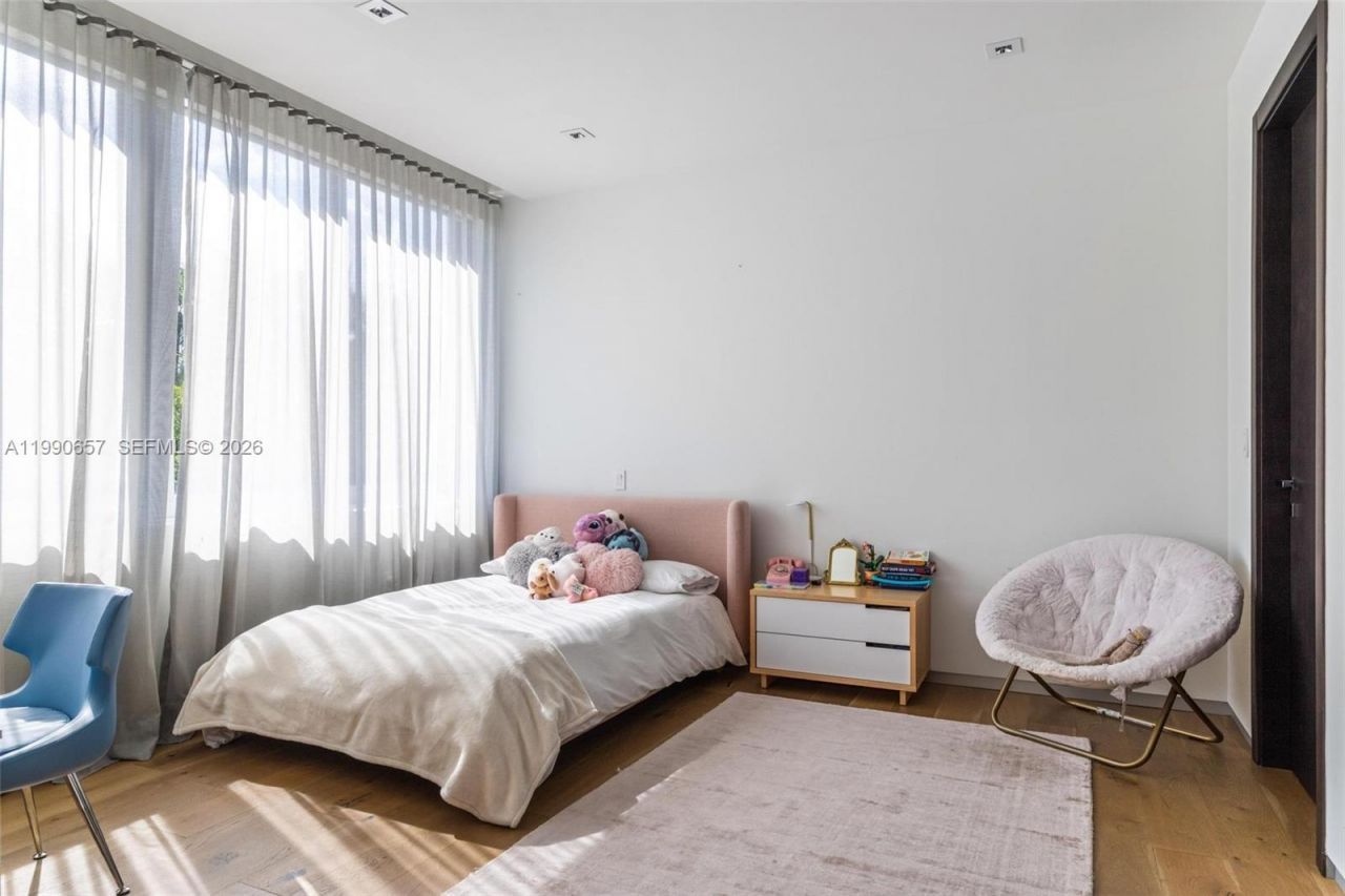 410 Golden Beach Dr , Golden Beach, FL 33160 Photo