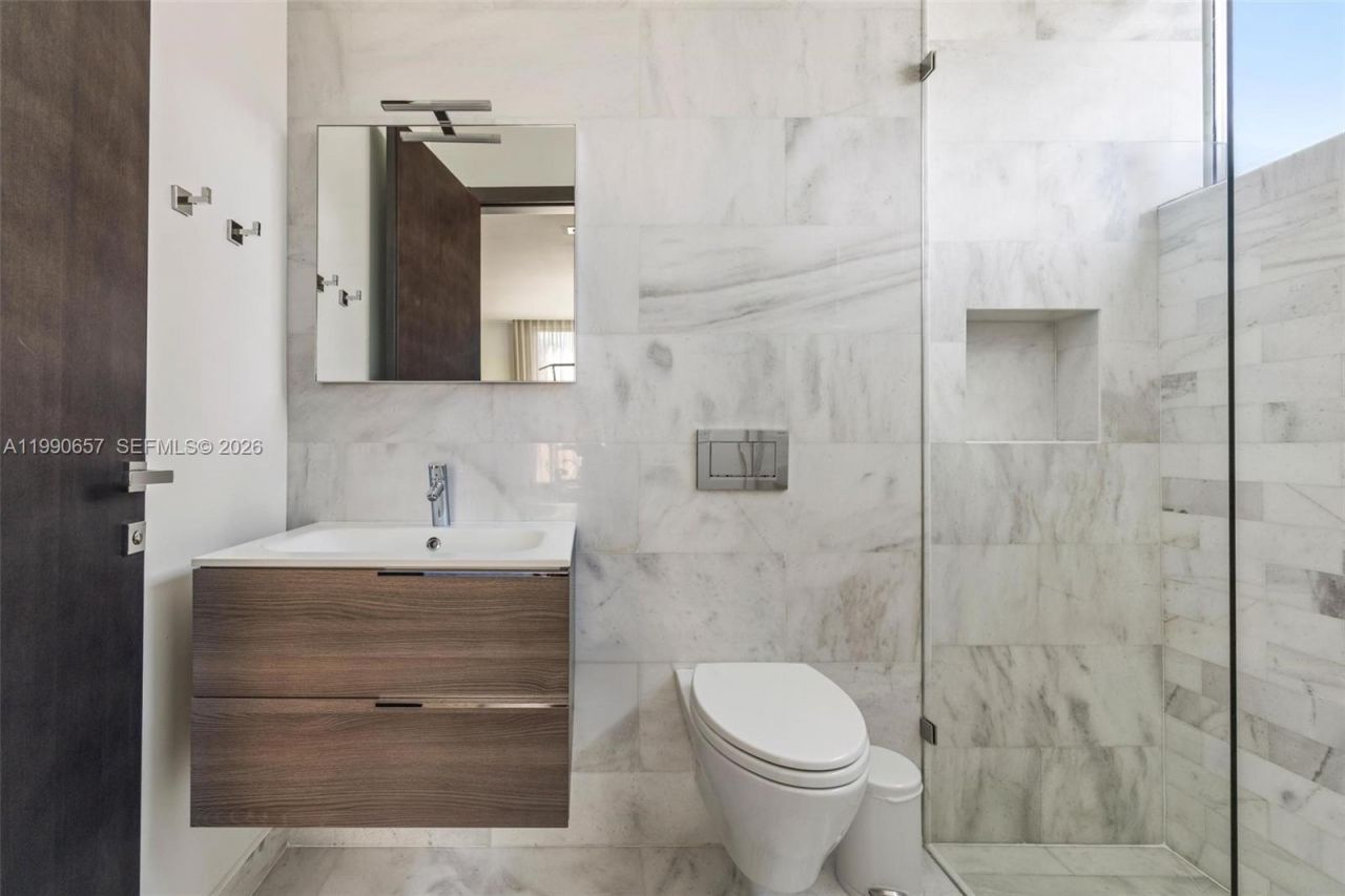 410 Golden Beach Dr , Golden Beach, FL 33160 Photo