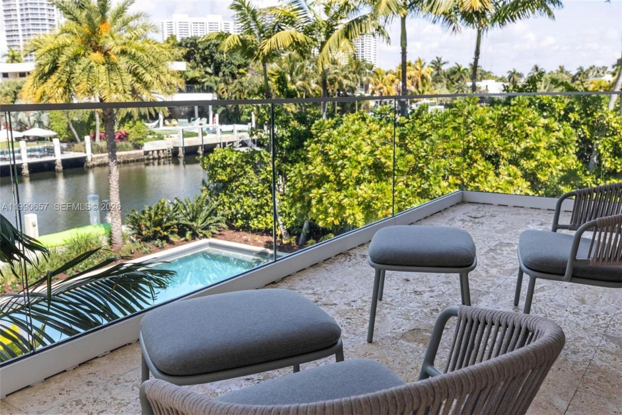 410 Golden Beach Dr , Golden Beach, FL 33160 Photo