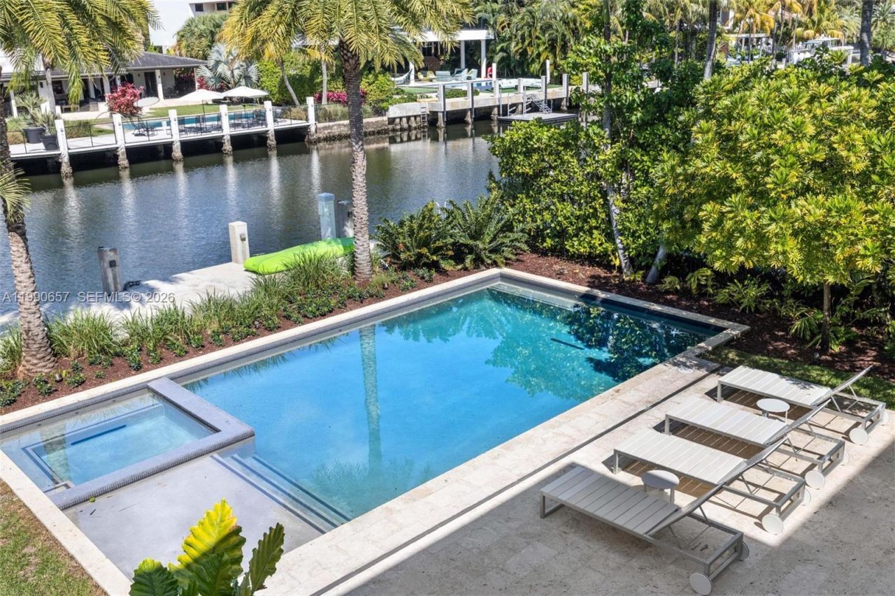 410 Golden Beach Dr , Golden Beach, FL 33160 Photo