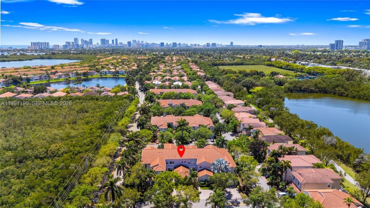 1120 Canella Ln , Unit 1120, Hollywood, FL 33019 Photo