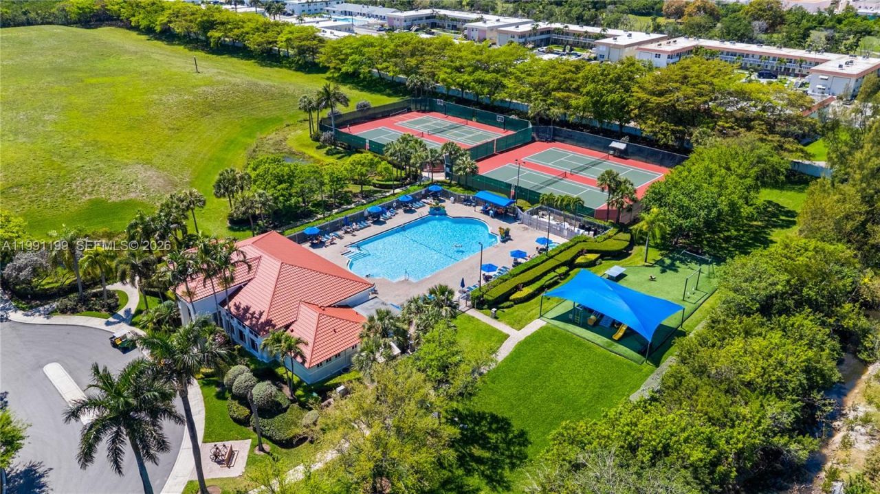 1120 Canella Ln , Unit 1120, Hollywood, FL 33019 Photo