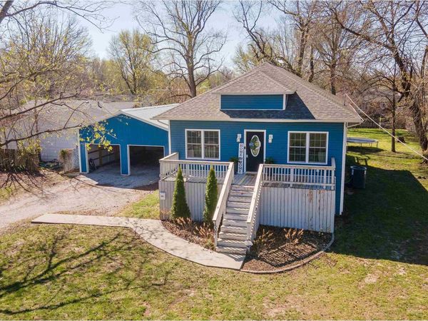 1507 W MAPLEWOOD Street, Marion, IL 62959