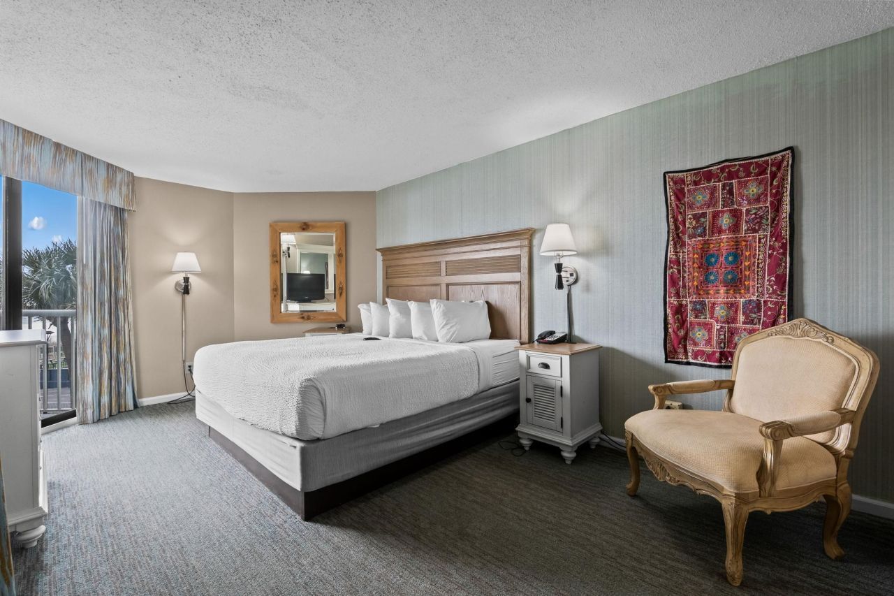 2701 N Ocean Blvd. Photo 17