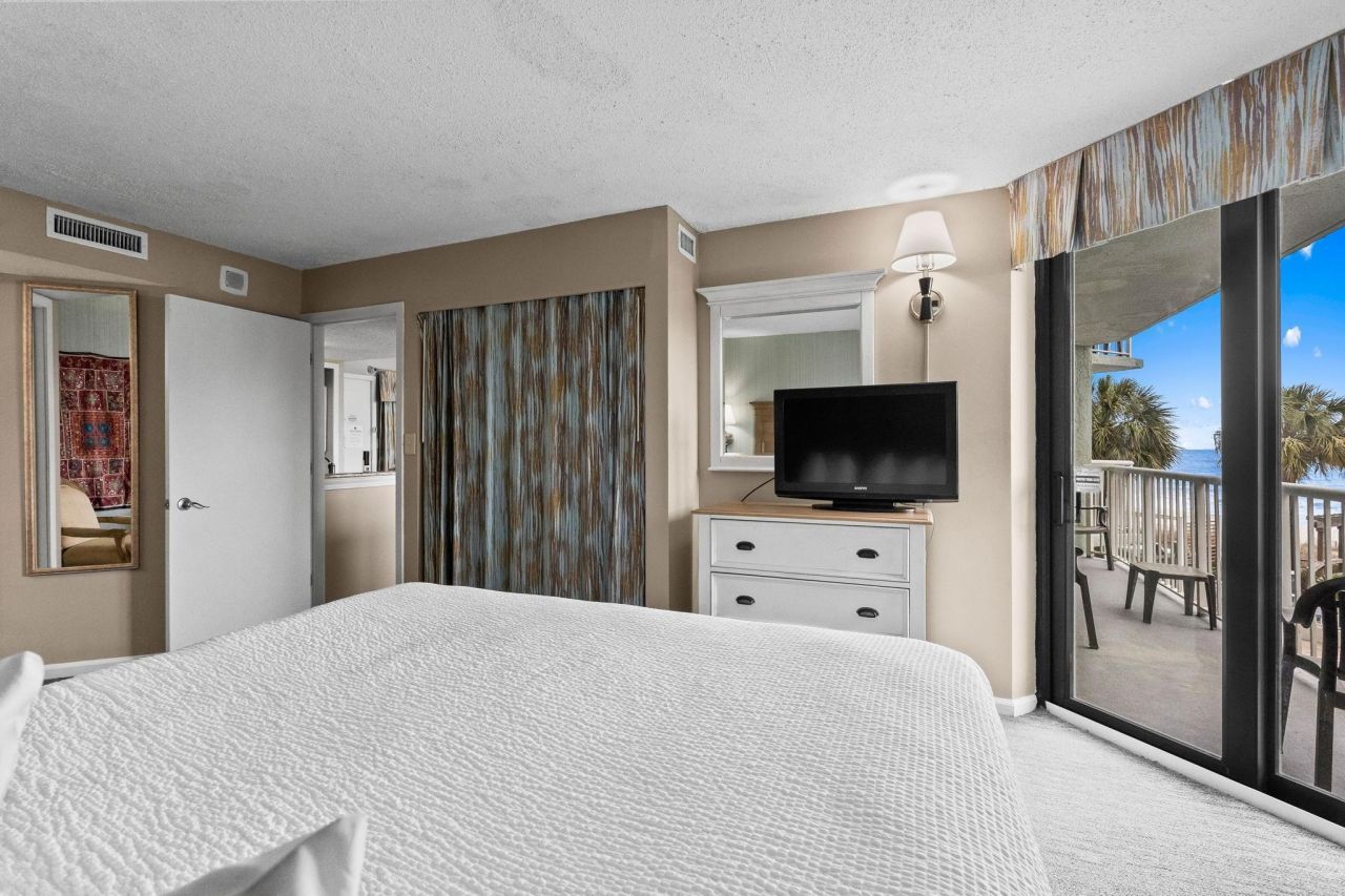 2701 N Ocean Blvd. Photo 20