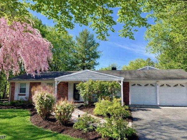 44 Hoffman Dr, Califon, NJ 07830