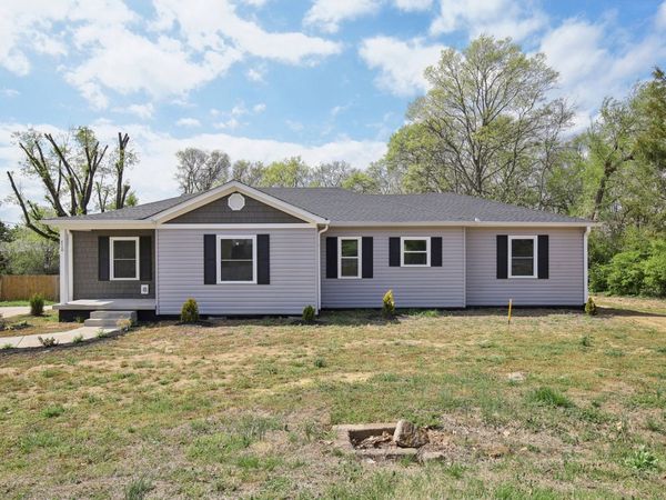 710 Anthony St, Gallatin, TN 37066