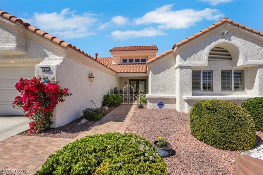 2921 Golf Links Drive, Las Vegas, NV 89134 Main Photo