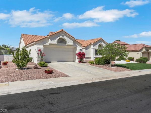 2921 Golf Links Drive , Las Vegas, NV 89134
