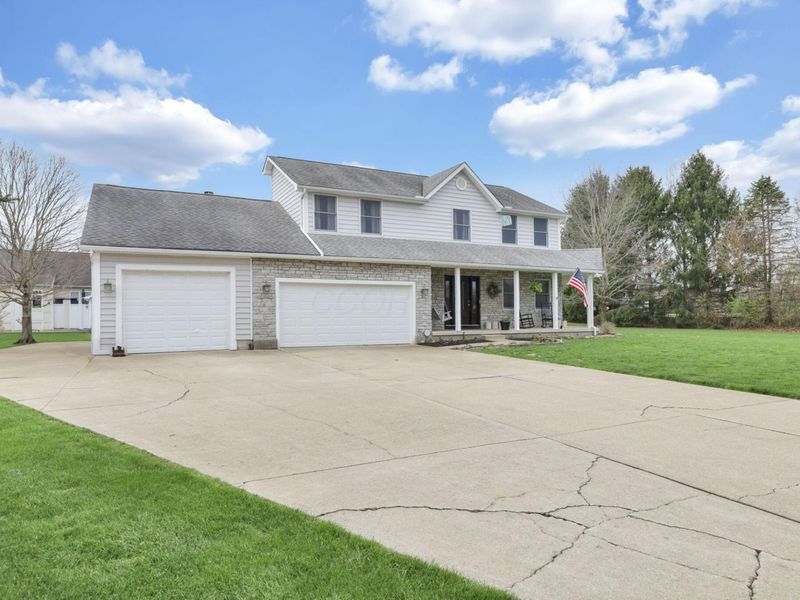 18 Zellers Lane SW, Etna, OH 43062 Photo 2