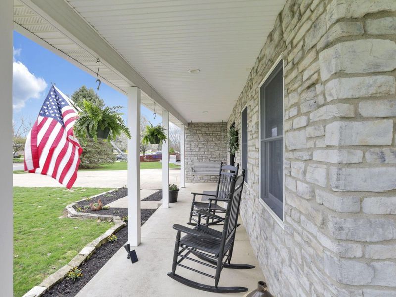 18 Zellers Lane SW, Etna, OH 43062 Photo 6