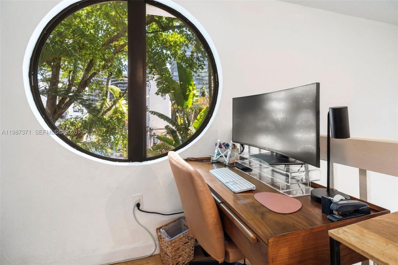 3237 Mary St, Unit 6, Miami, FL 33133 Photo