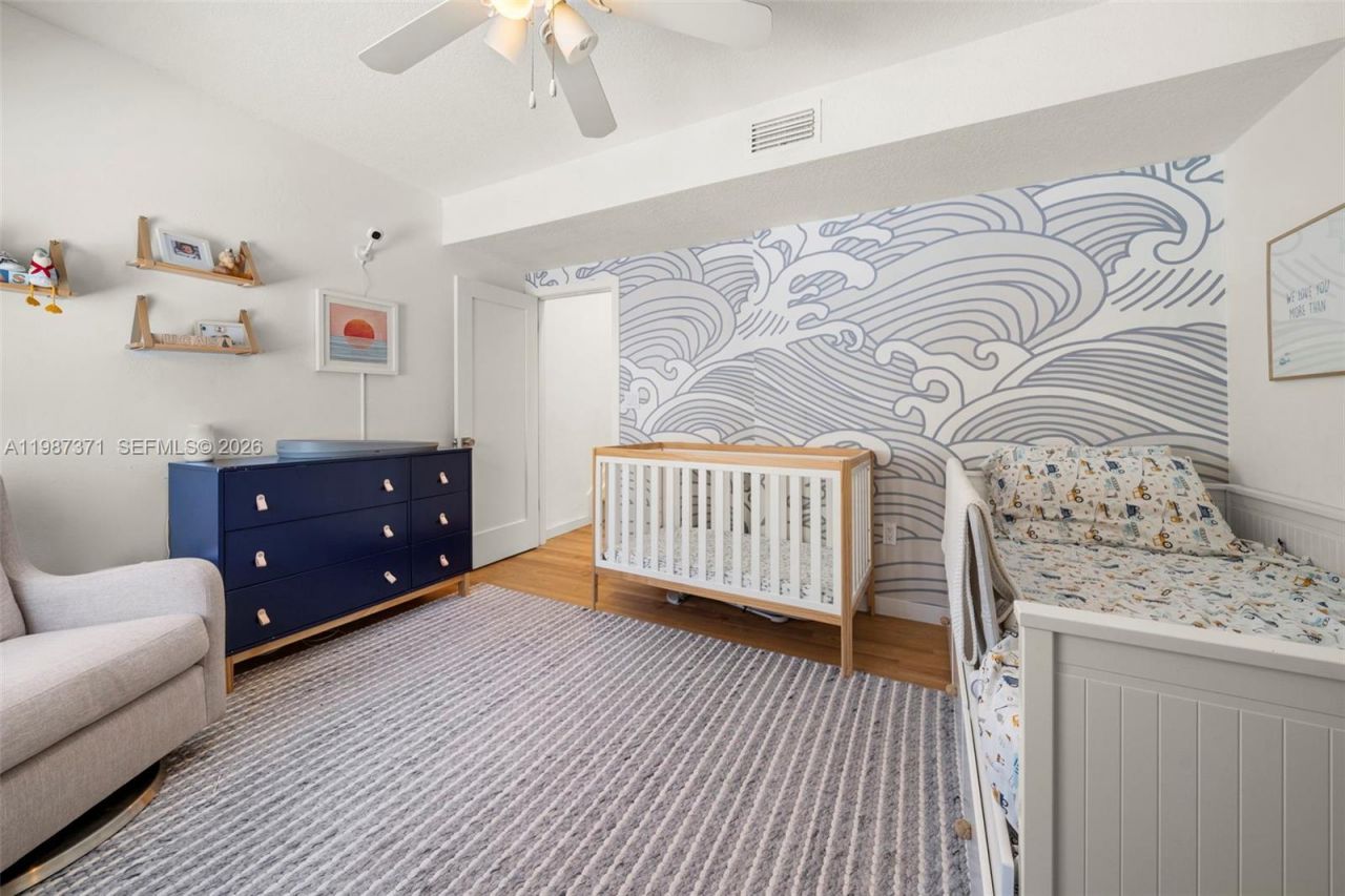 3237 Mary St, Unit 6, Miami, FL 33133 Photo