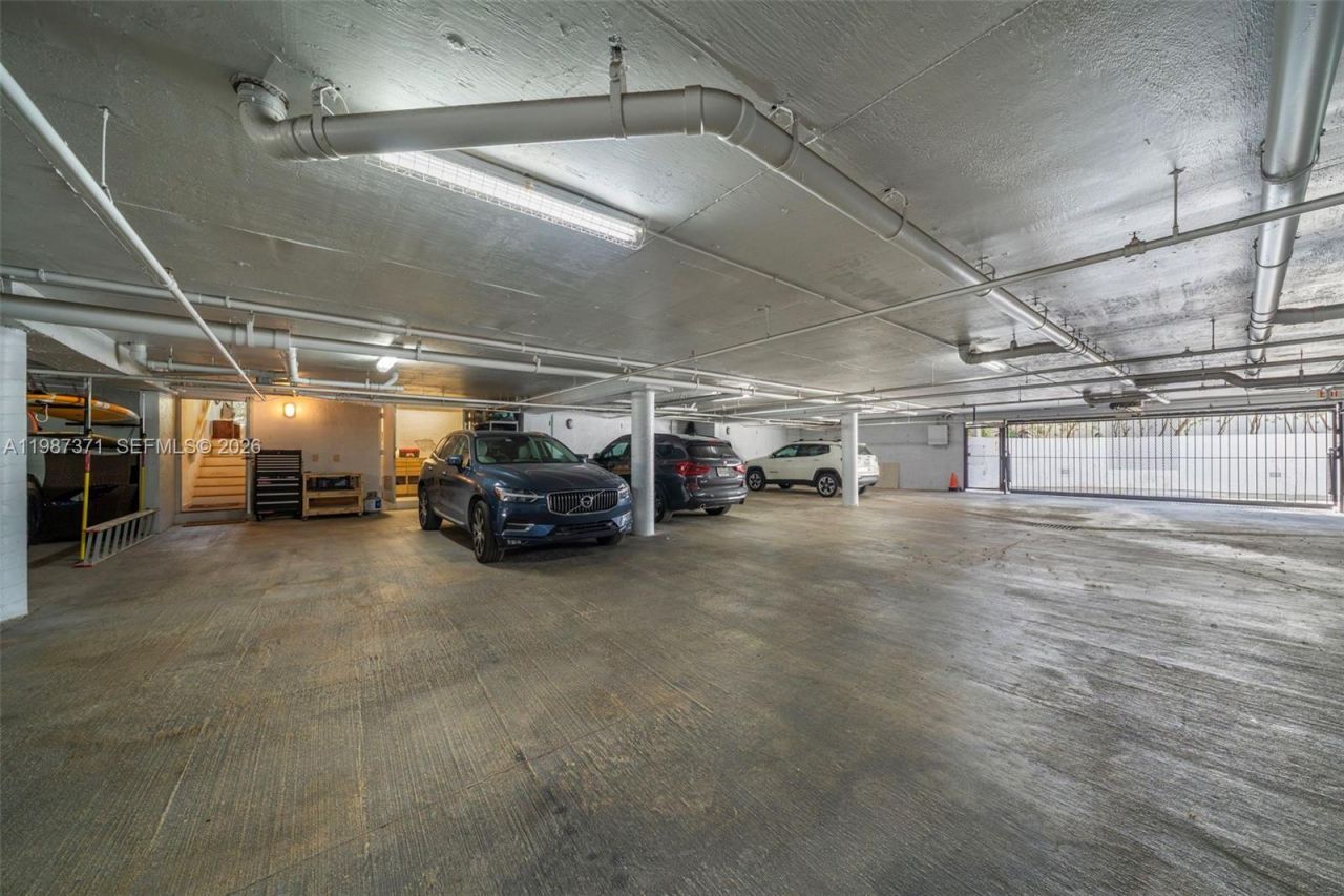 3237 Mary St, Unit 6, Miami, FL 33133 Photo