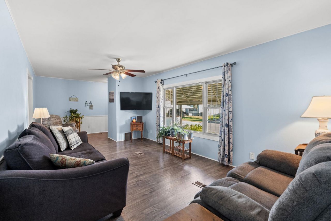 100 Crooked Island Circle Photo 10