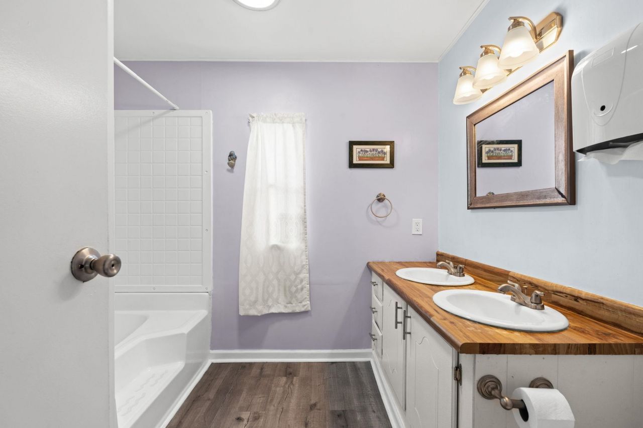 100 Crooked Island Circle Photo 21