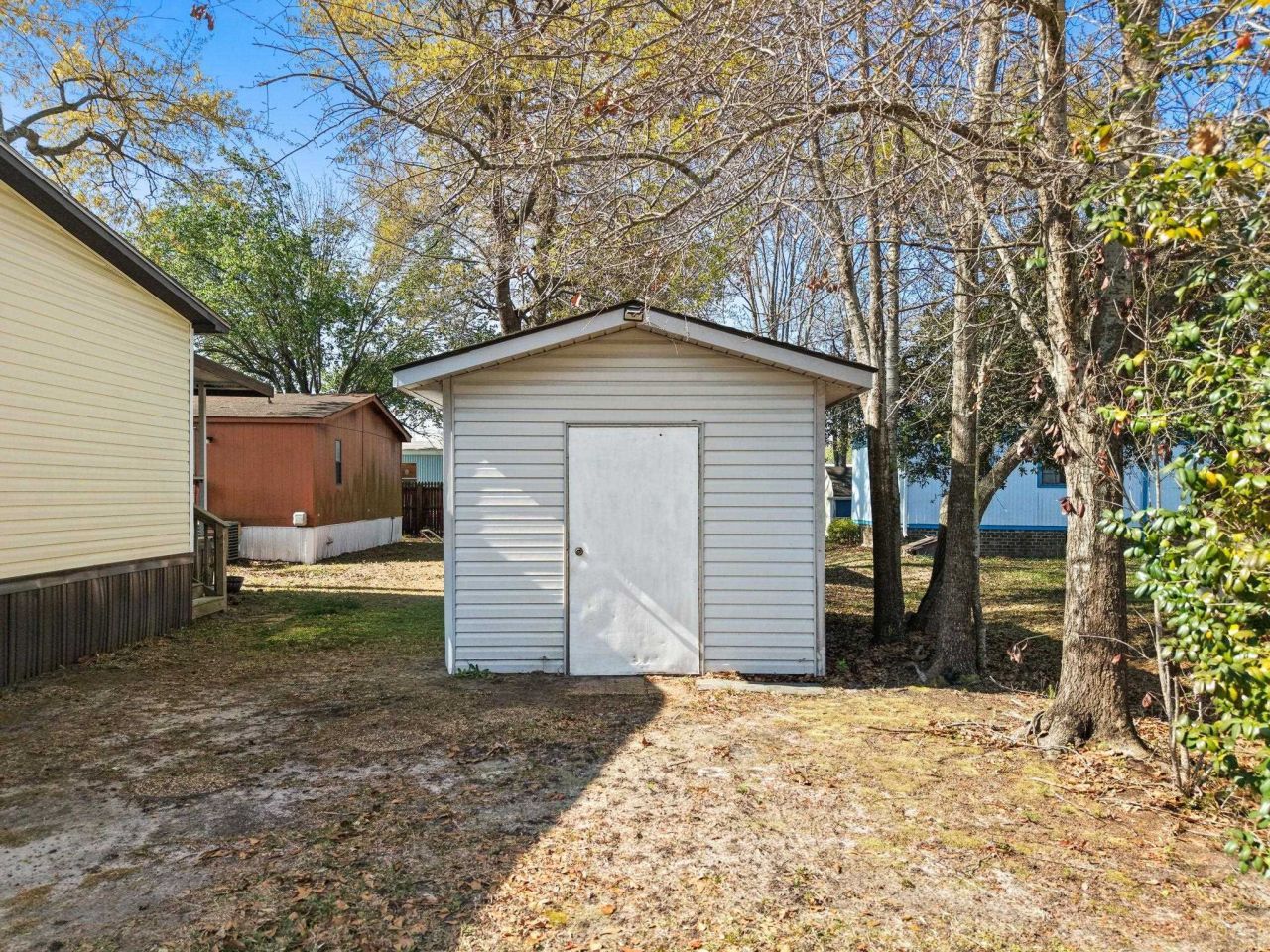 100 Crooked Island Circle Photo 32