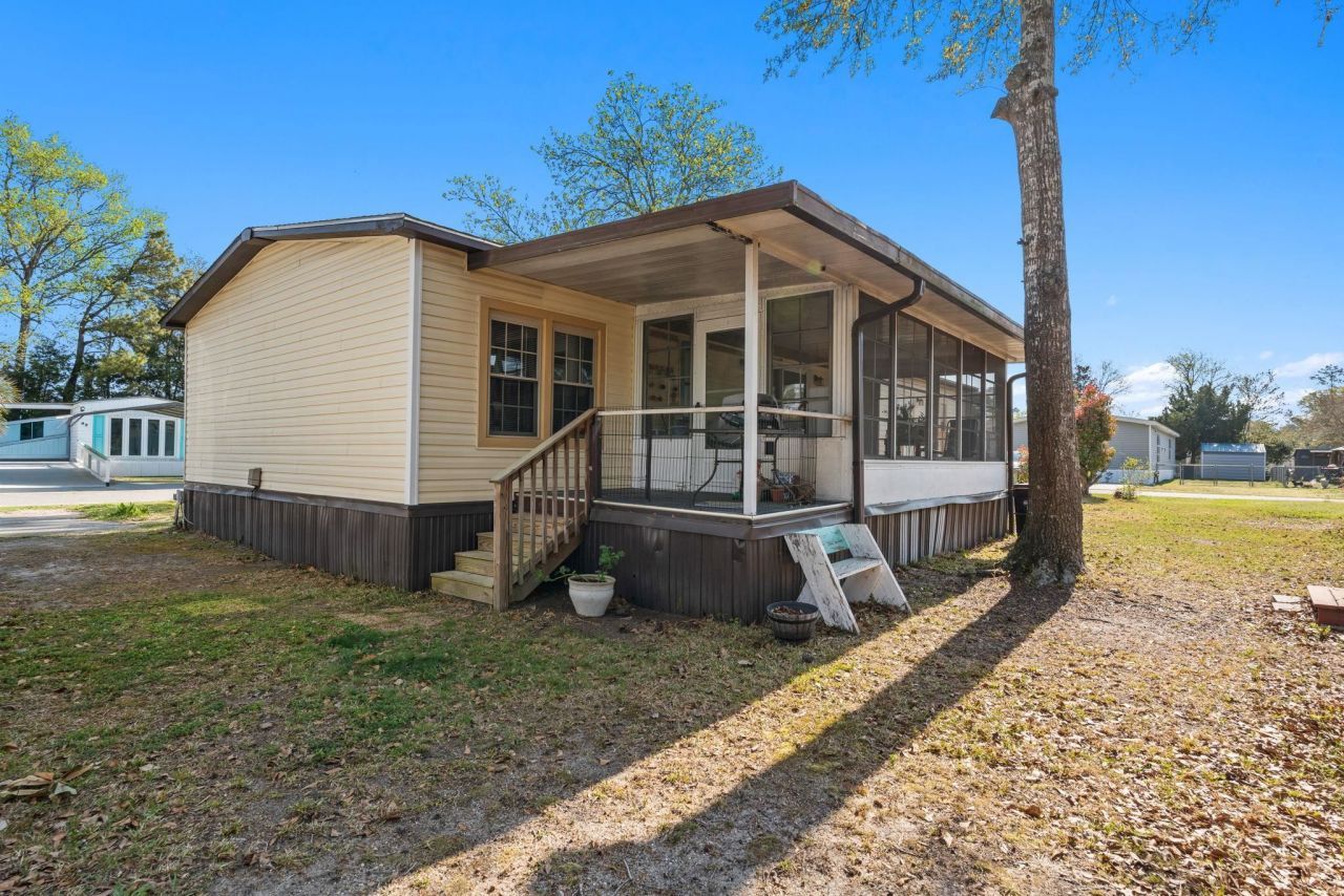 100 Crooked Island Circle Photo 33