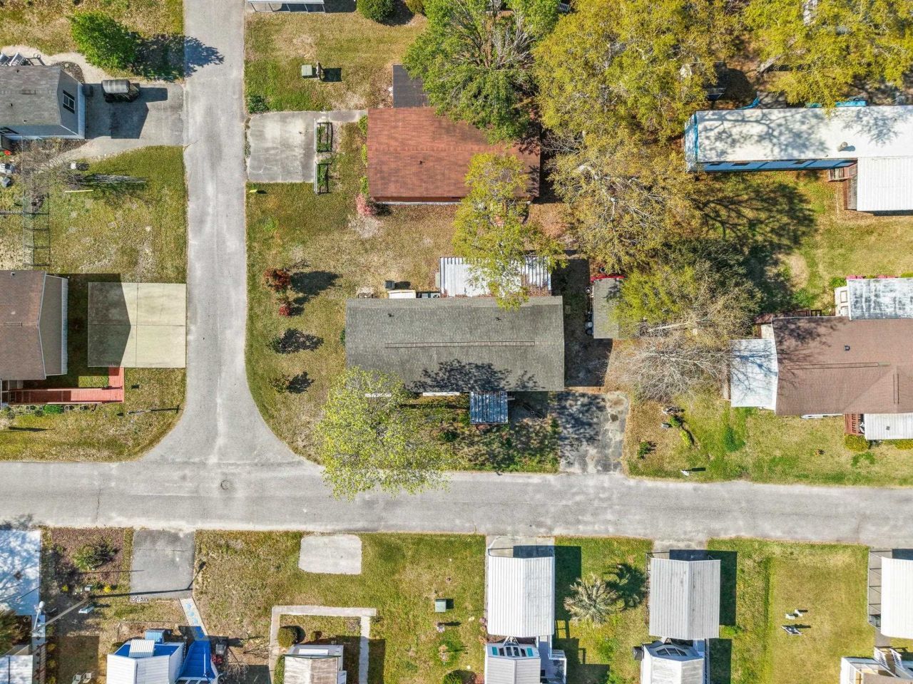 100 Crooked Island Circle Photo 34