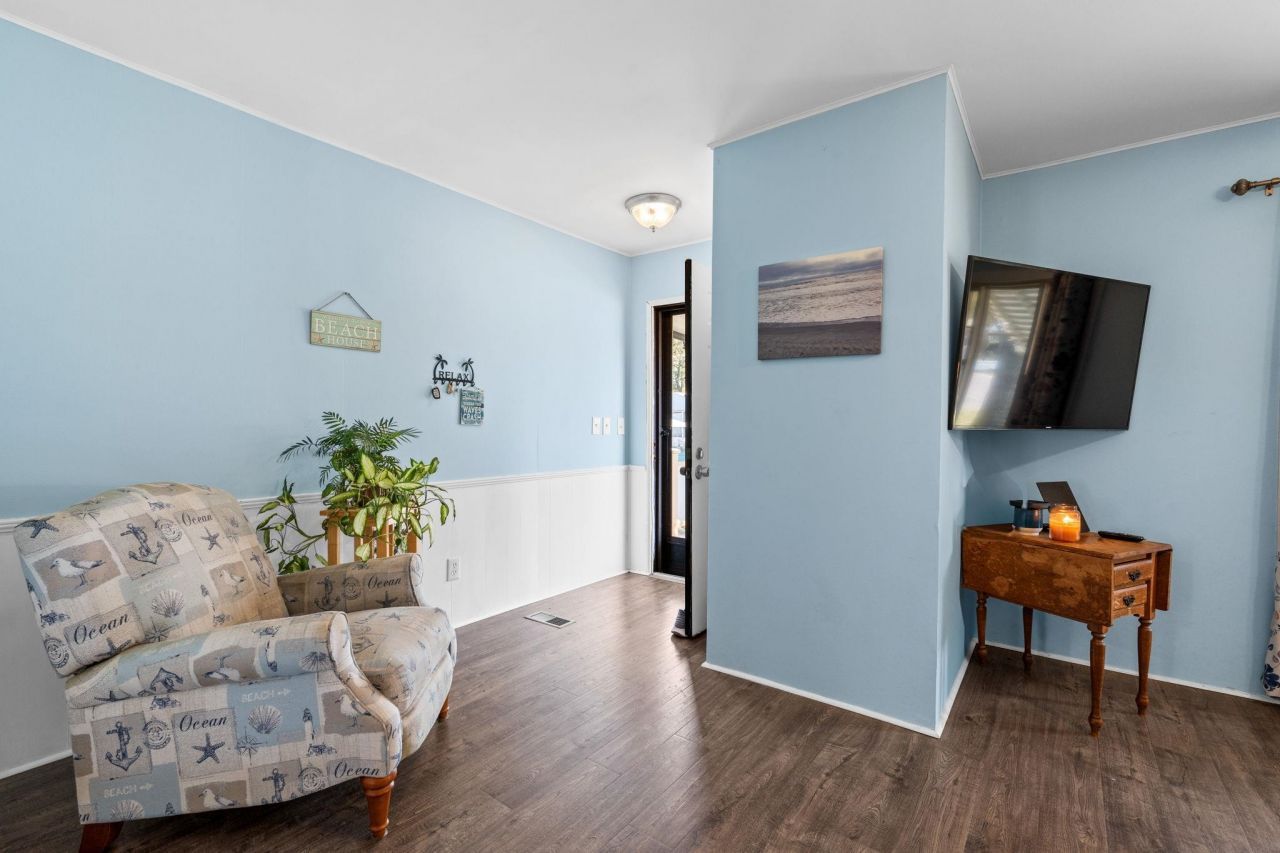 100 Crooked Island Circle Photo 9