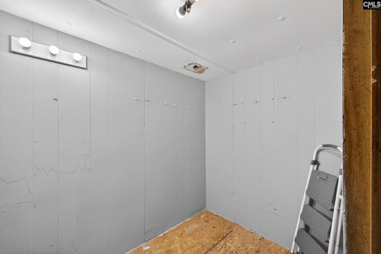 251 Wheeler Rd Photo 7