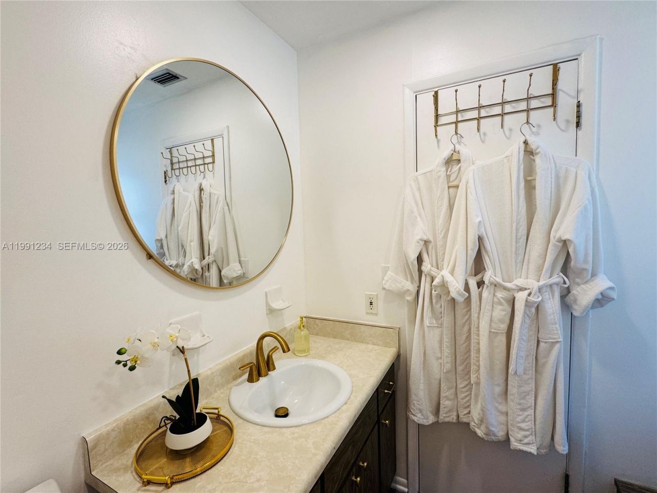 5100 Rilma Ave, Sarasota, FL 34234 Photo