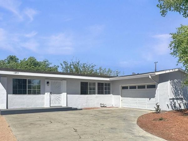 1203 W Avenue H8, Lancaster, CA 93534