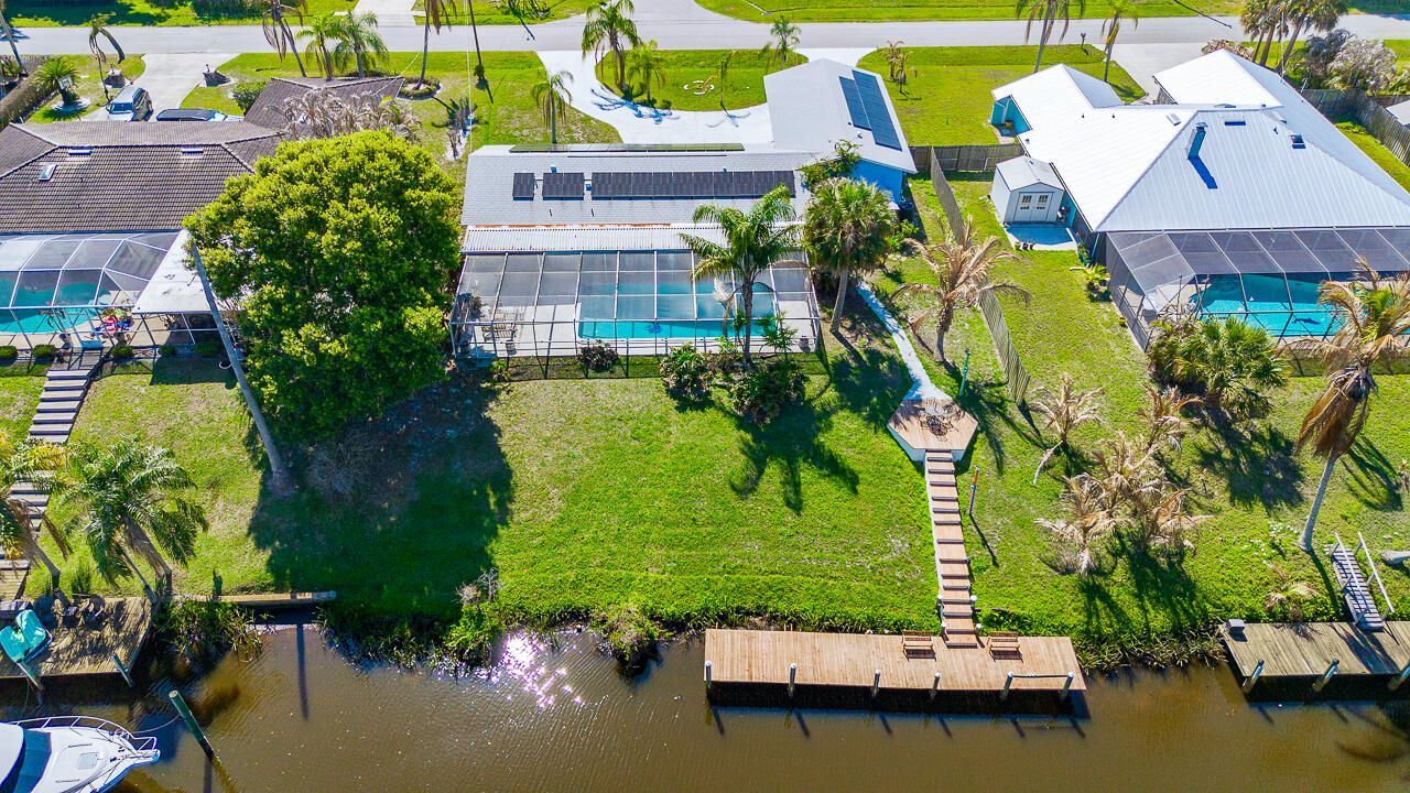 343 SE Verada Avenue, Port Saint Lucie, FL 34983 Photo