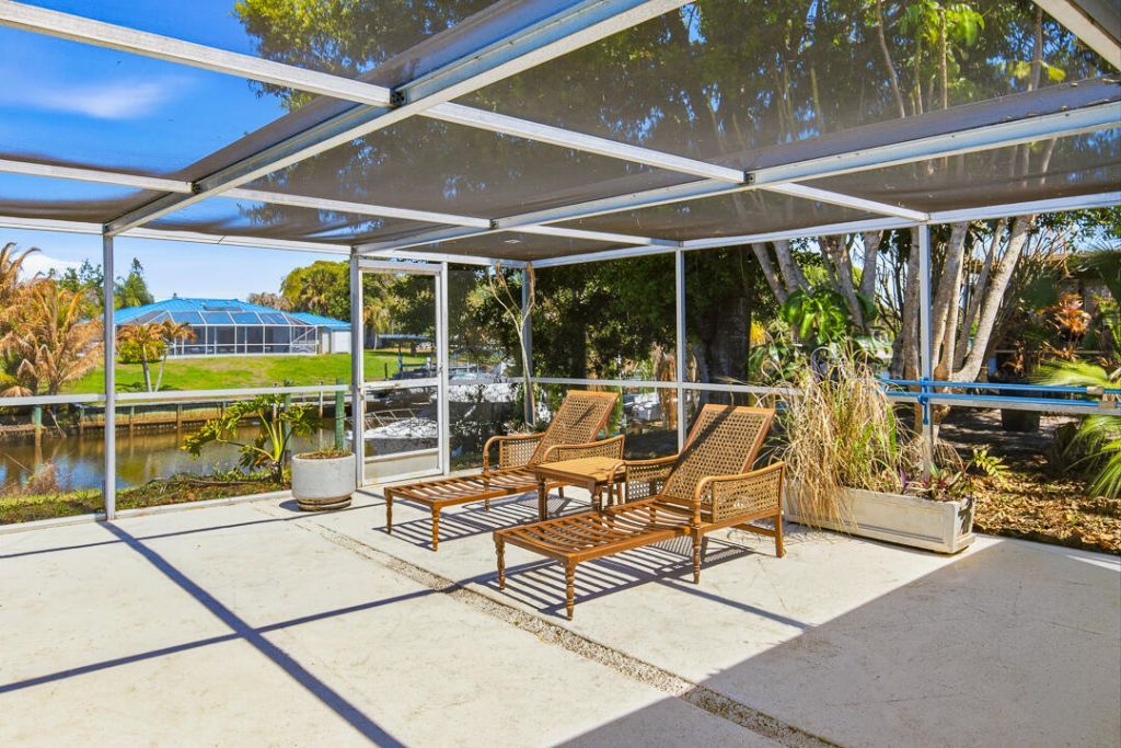 343 SE Verada Avenue, Port Saint Lucie, FL 34983 Photo