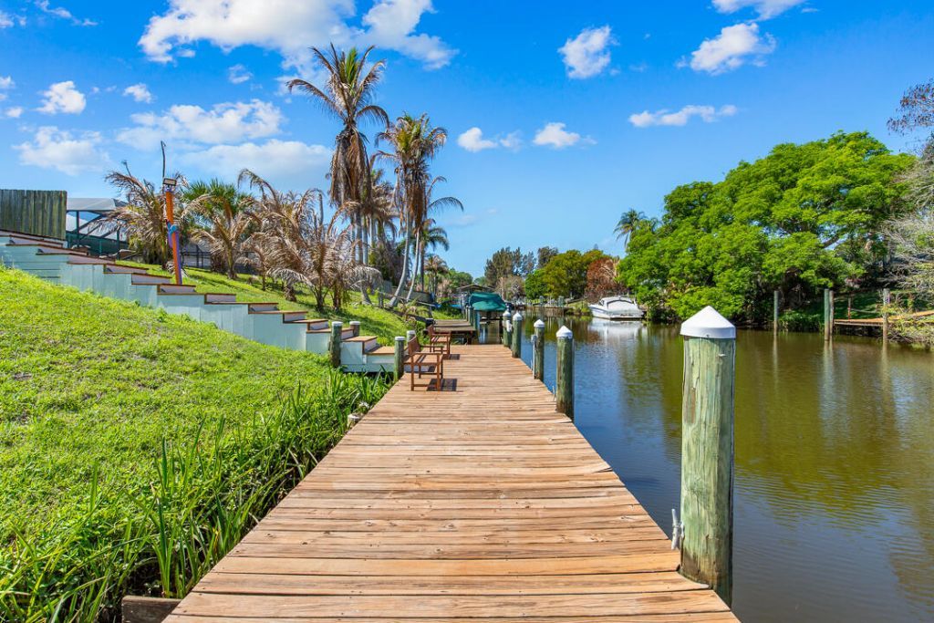 343 SE Verada Avenue, Port Saint Lucie, FL 34983 Photo