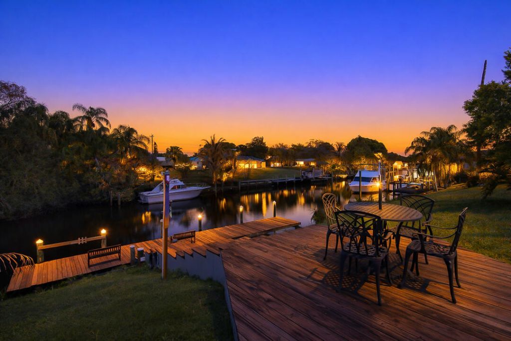 343 SE Verada Avenue, Port Saint Lucie, FL 34983 Photo