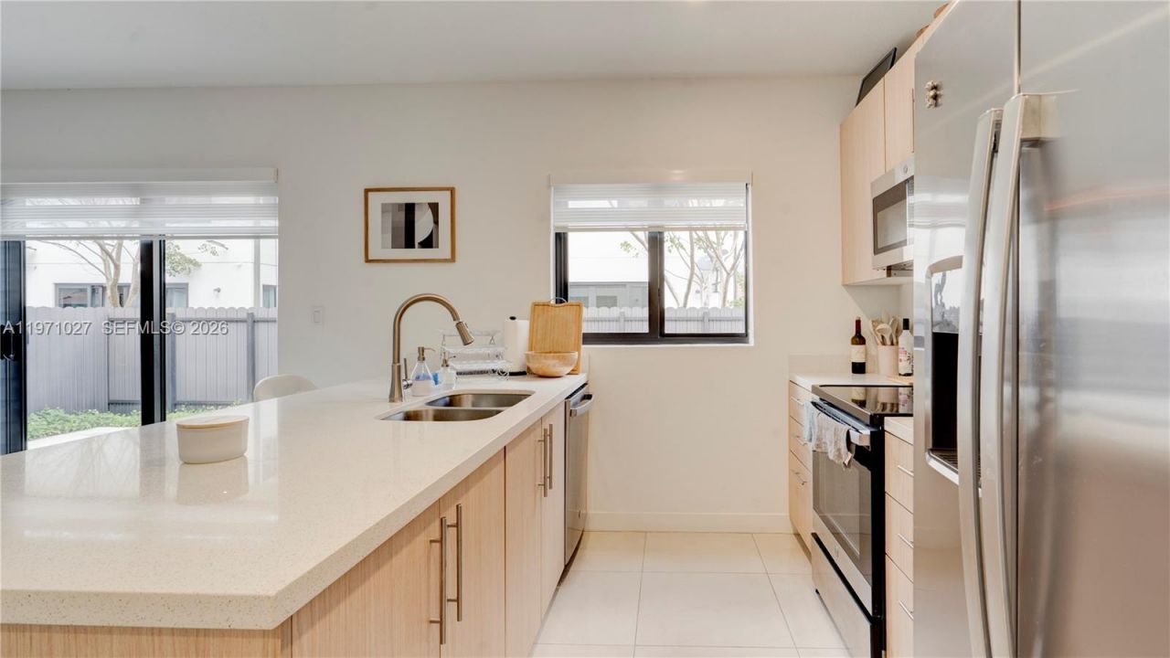 1168 NW 1st St, Florida City, FL 33034 Photo