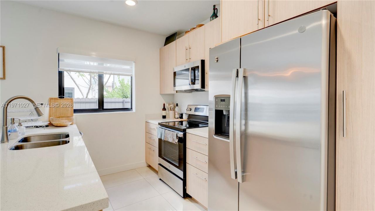 1168 NW 1st St, Florida City, FL 33034 Photo