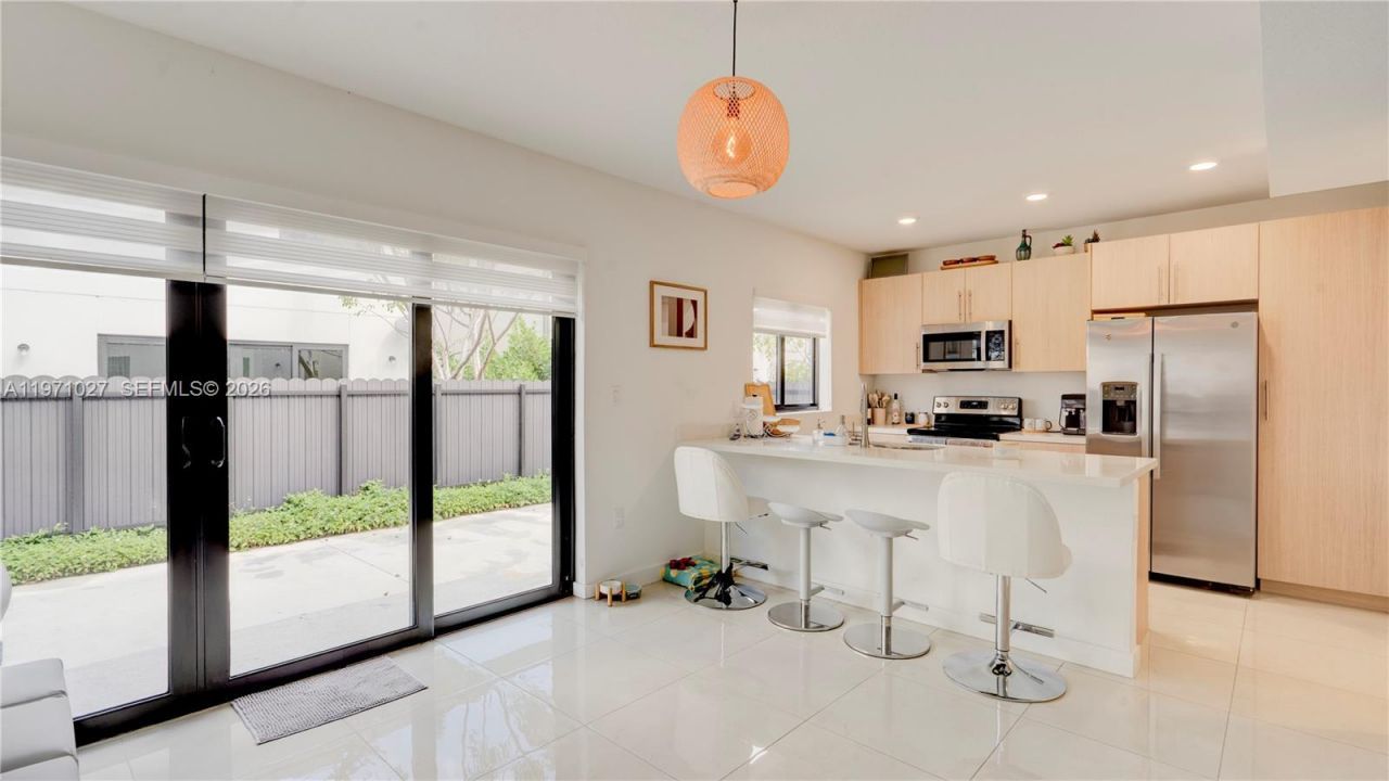 1168 NW 1st St, Florida City, FL 33034 Photo