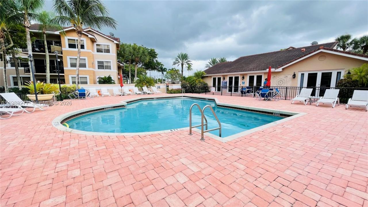 8871 Wiles Rd, Unit 105, Coral Springs, FL 33067 Photo