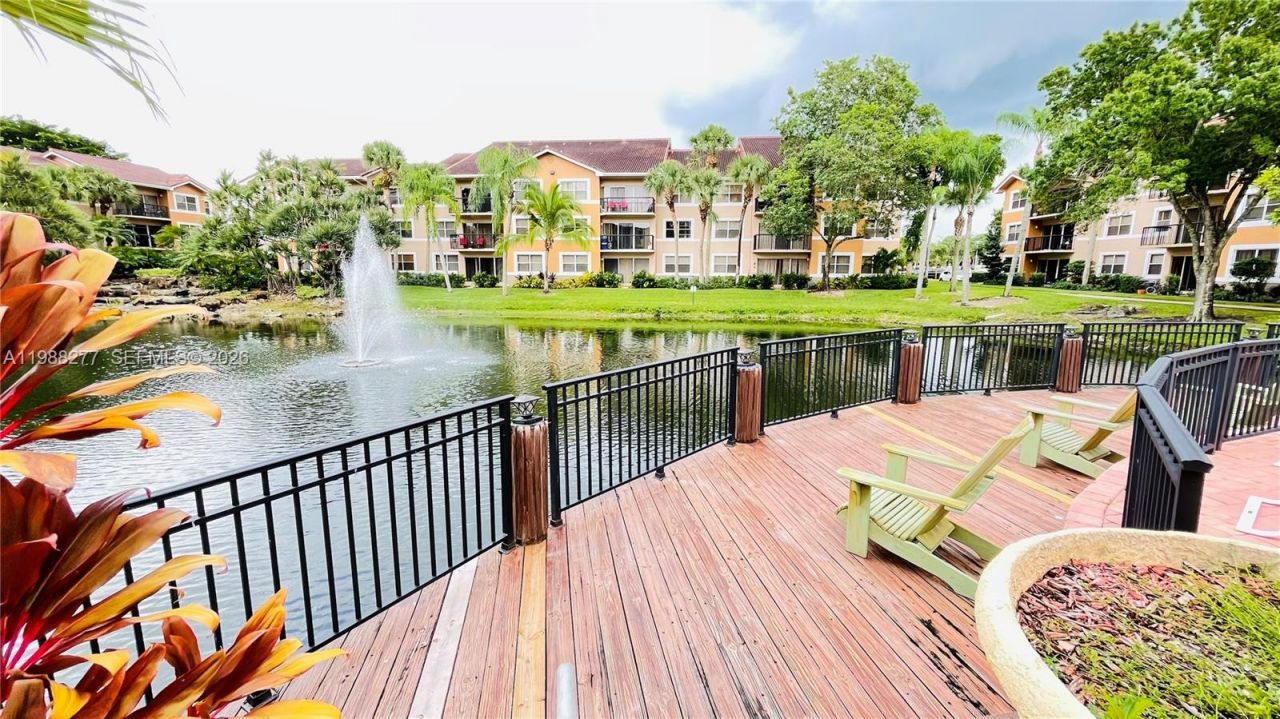 8871 Wiles Rd, Unit 105, Coral Springs, FL 33067 Photo