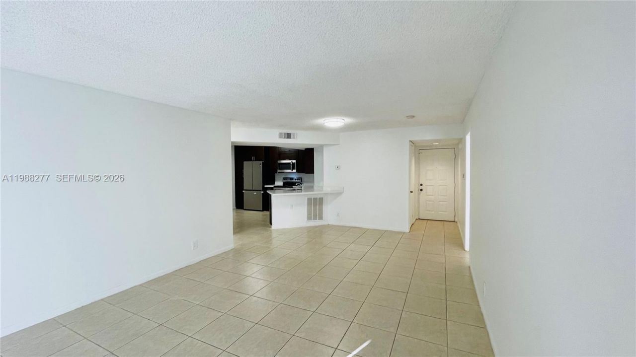 8871 Wiles Rd, Unit 105, Coral Springs, FL 33067 Photo