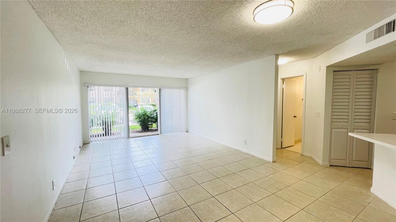 8871 Wiles Rd, Unit 105, Coral Springs, FL 33067 Photo